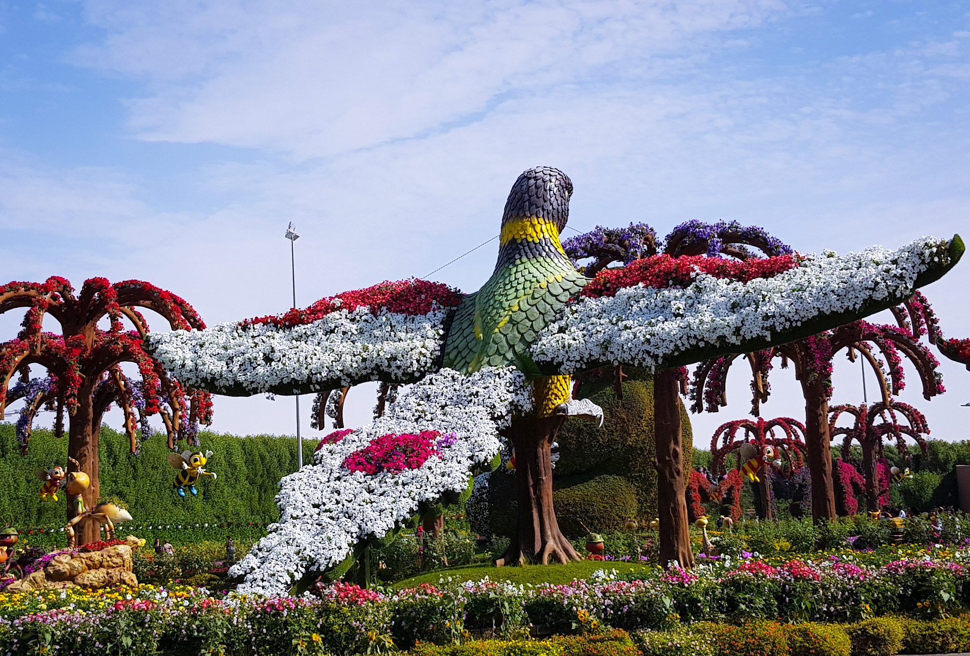 Riesige Vogel-Skulptur
