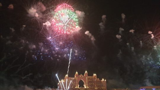 Feuerwerk vor dem Atlantis-Hotel in Dubai